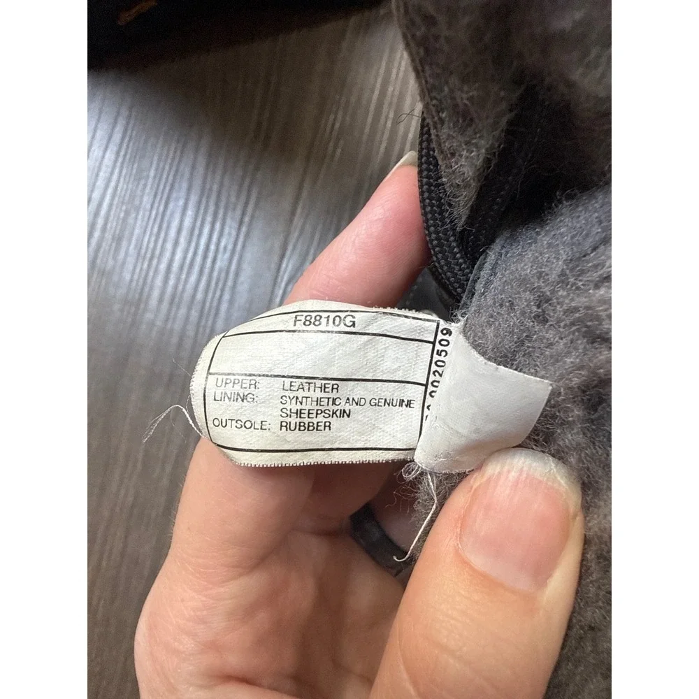 UGG australia adirondack